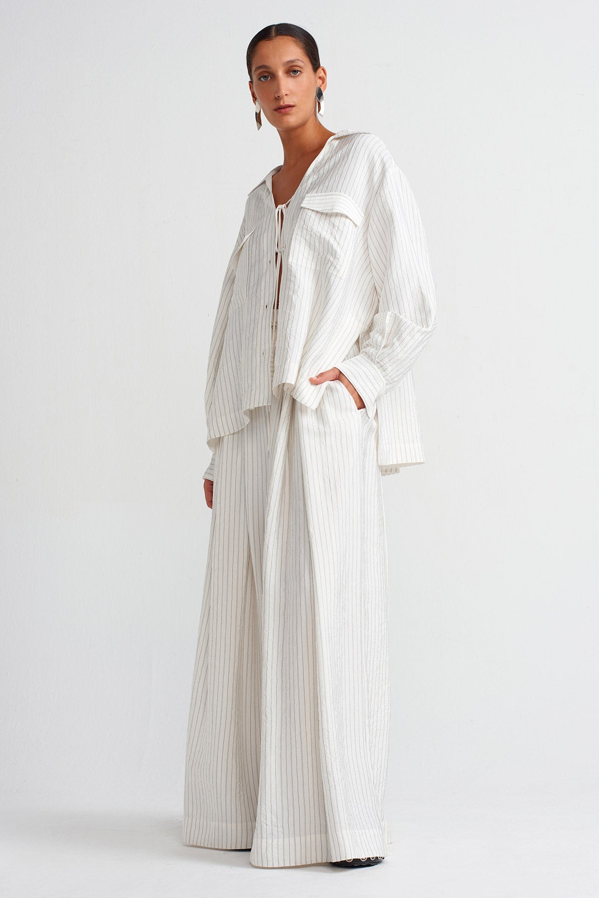 Ekru Çizili Oversize Gömlek-K251011002
