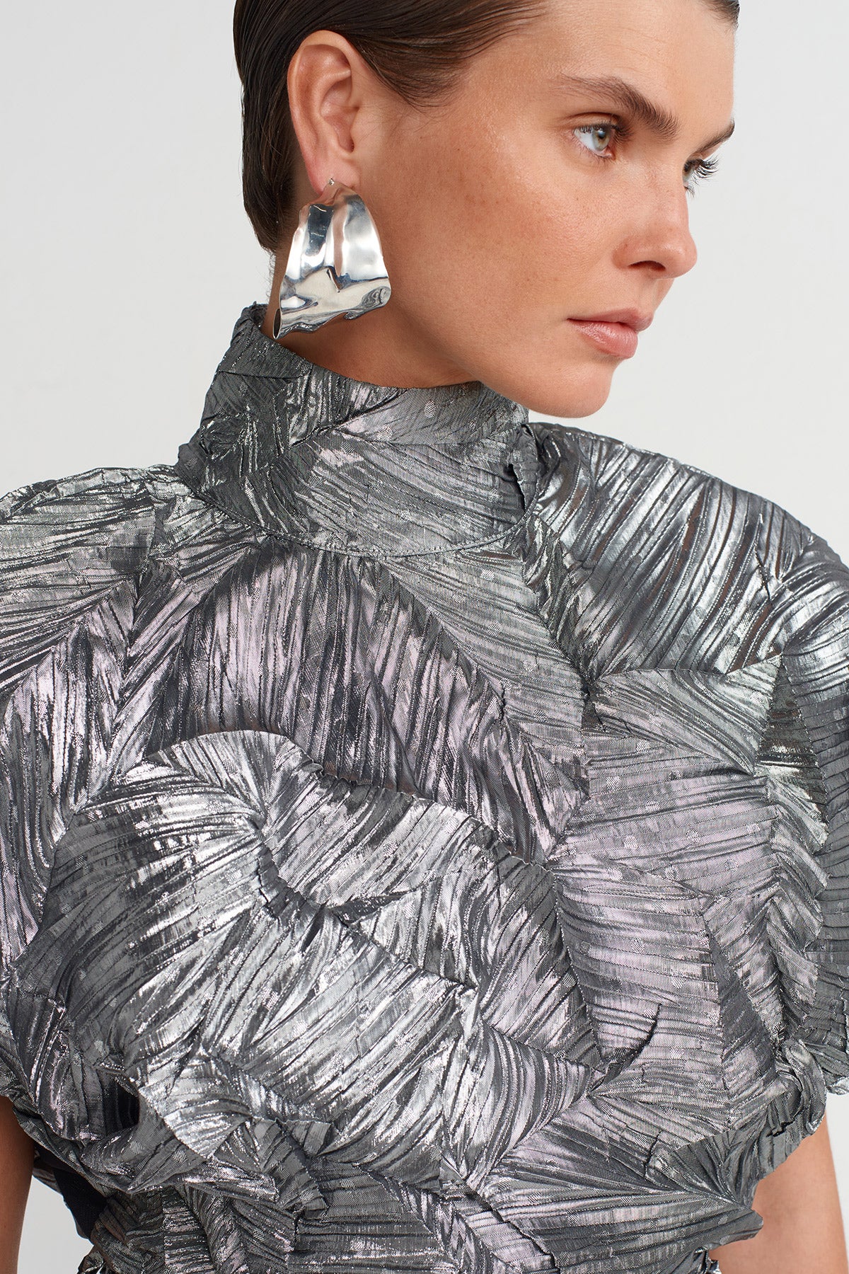 Gümüş Kemer Detaylı Plise Şık Bluz-K251011012