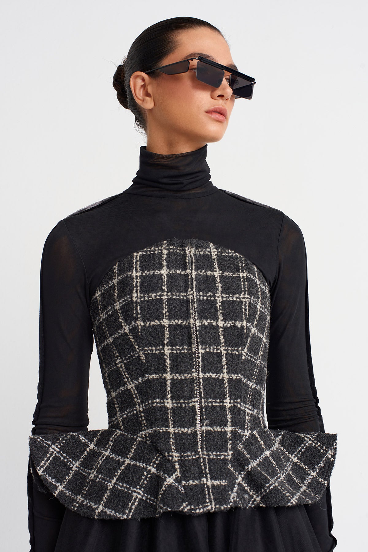 Gri/Beyaz Ekose Tüvit Korse-K251011076