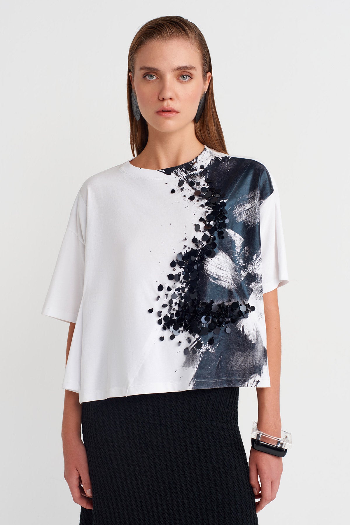 Beyaz / Siyah Baskı Desenli Basic T-shirt-K251011106