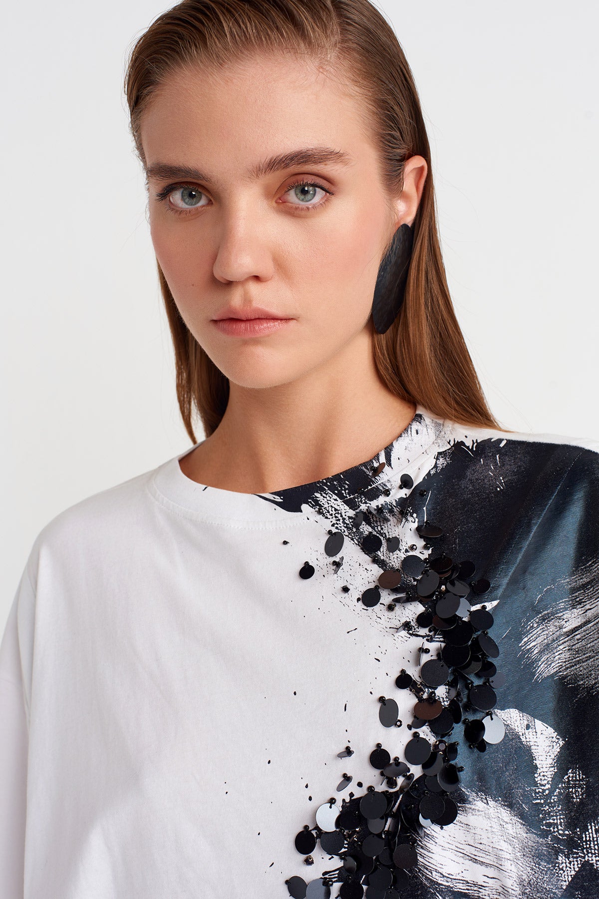 Beyaz / Siyah Baskı Desenli Basic T-shirt-K251011106