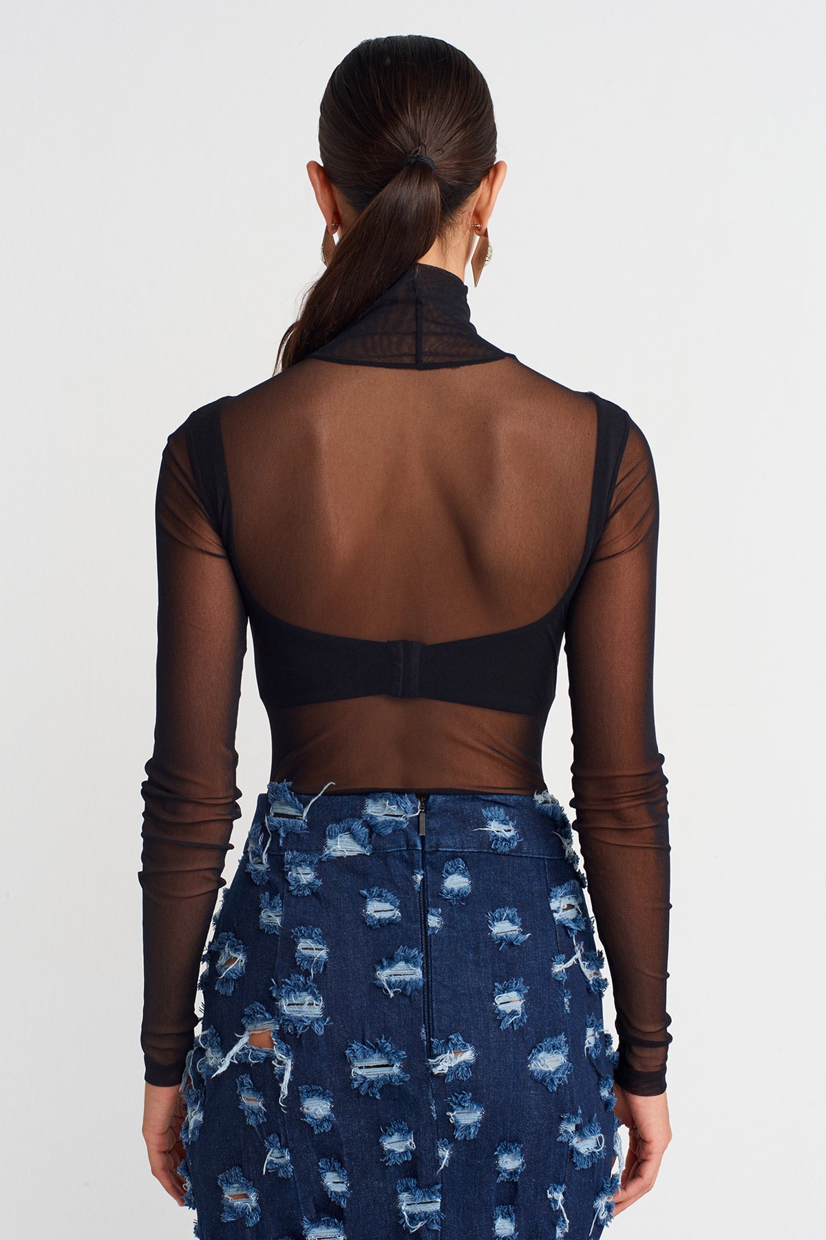 Siyah İçten Büstiyerli Çıtçıtlı Tül Body-K251011110