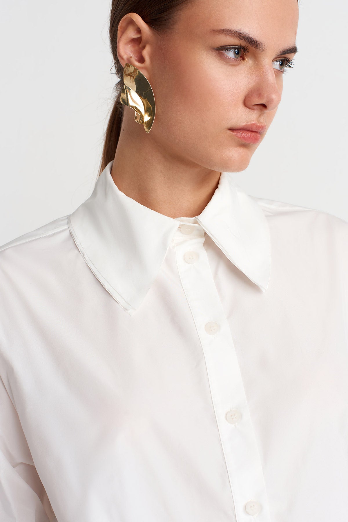 Kırık Beyaz Oversize İnce Tafta Gömlek-K251011128