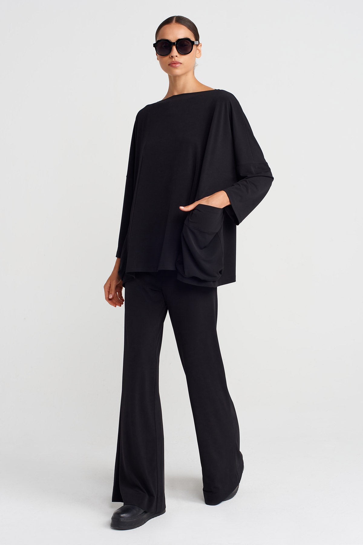 Black Oversize Jersey Blouse with Side Pockets-K251011133