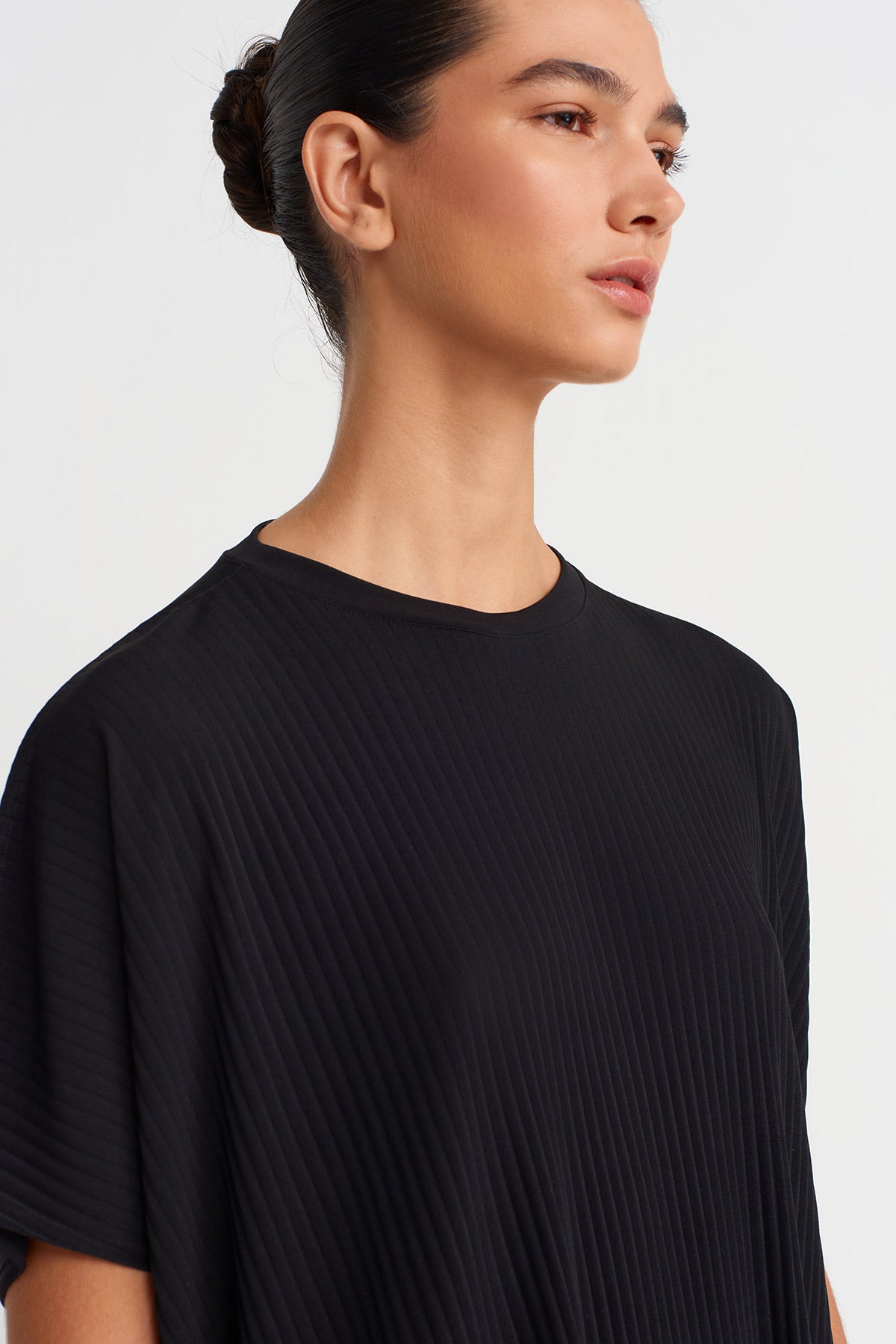 Siyah Piliseli Oversize T-Shirt-K251011137