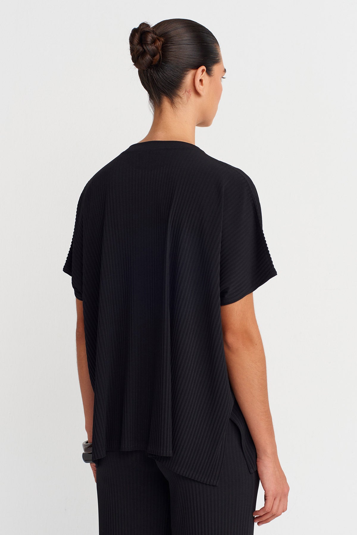 Siyah Piliseli Oversize T-Shirt-K251011137