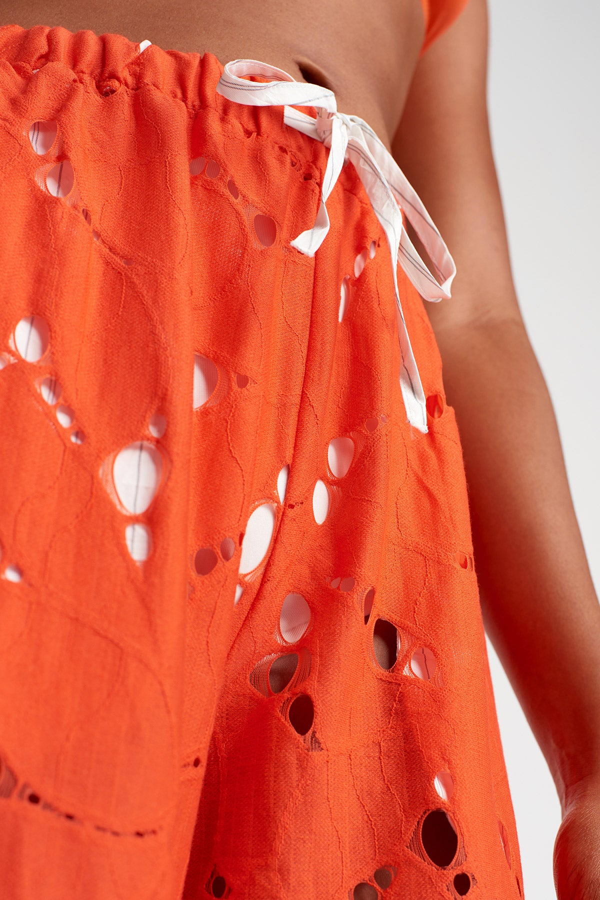 Kırmızı Astarlı Dantel Pantolon-K253013005