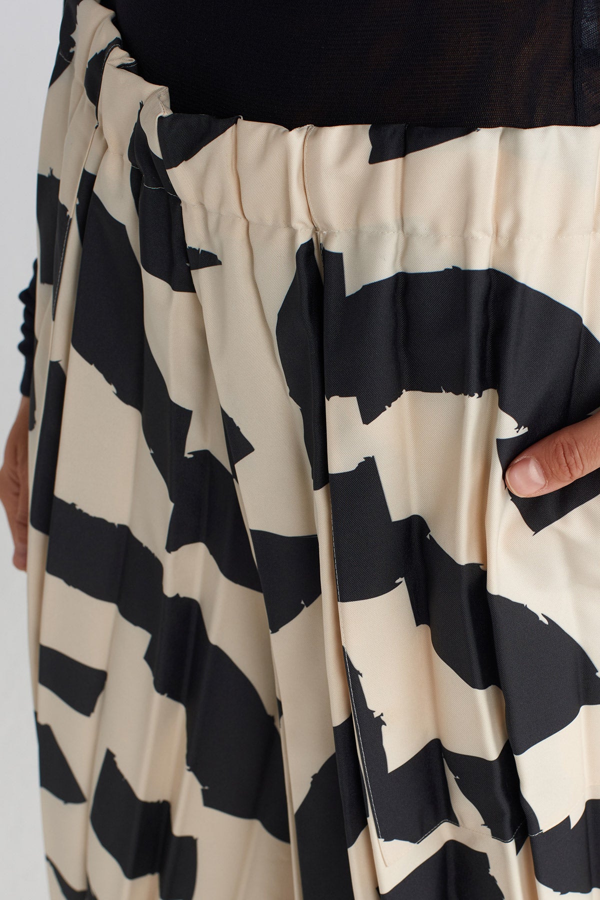 Baskılı Desenli Pileli Pantolon-K253013007