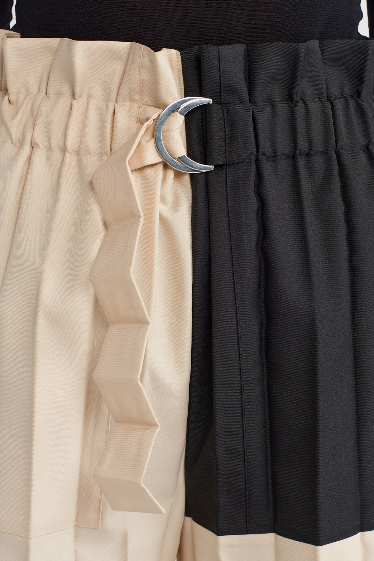 Natur/Black Color Block Pleated Trousers-K253013008