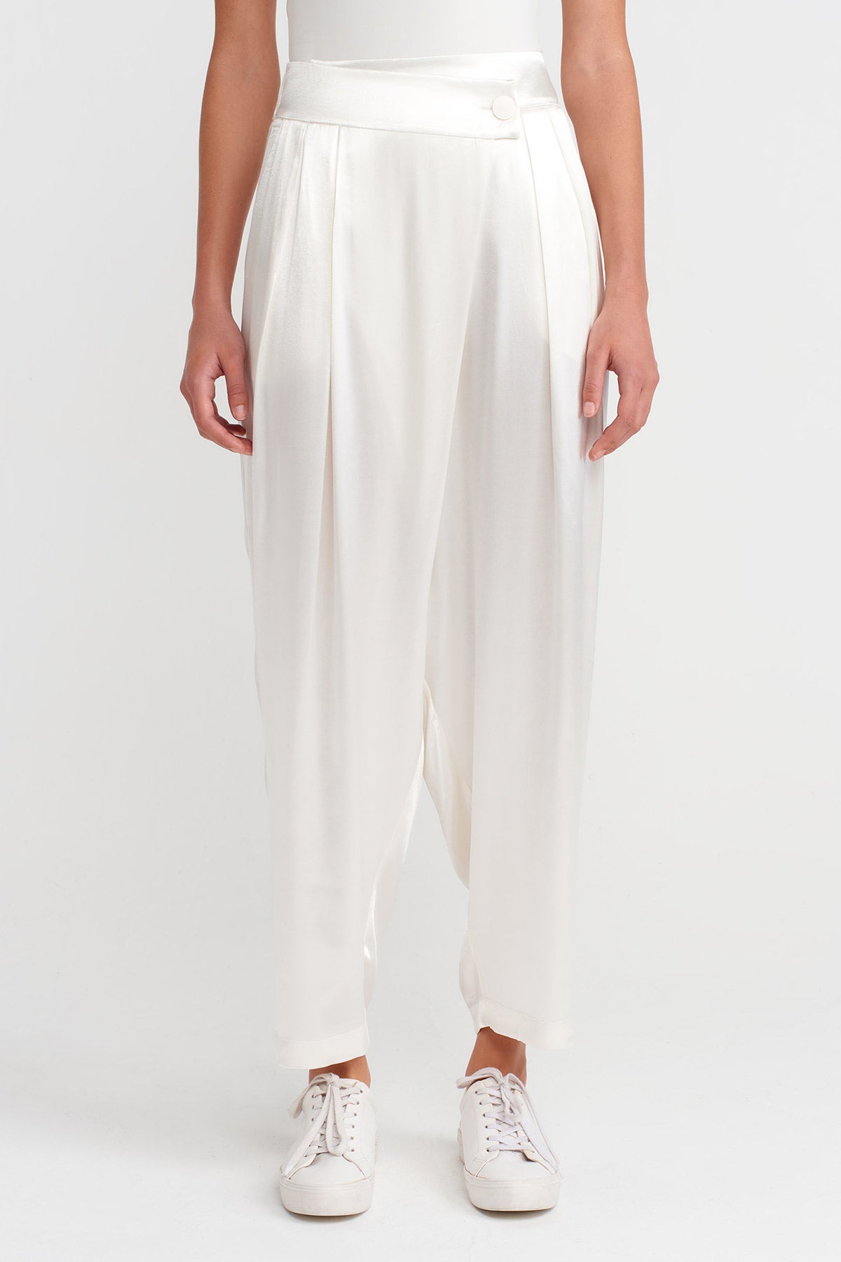 Kırık Beyaz Saten Kruvaze Şalvar-K253013063