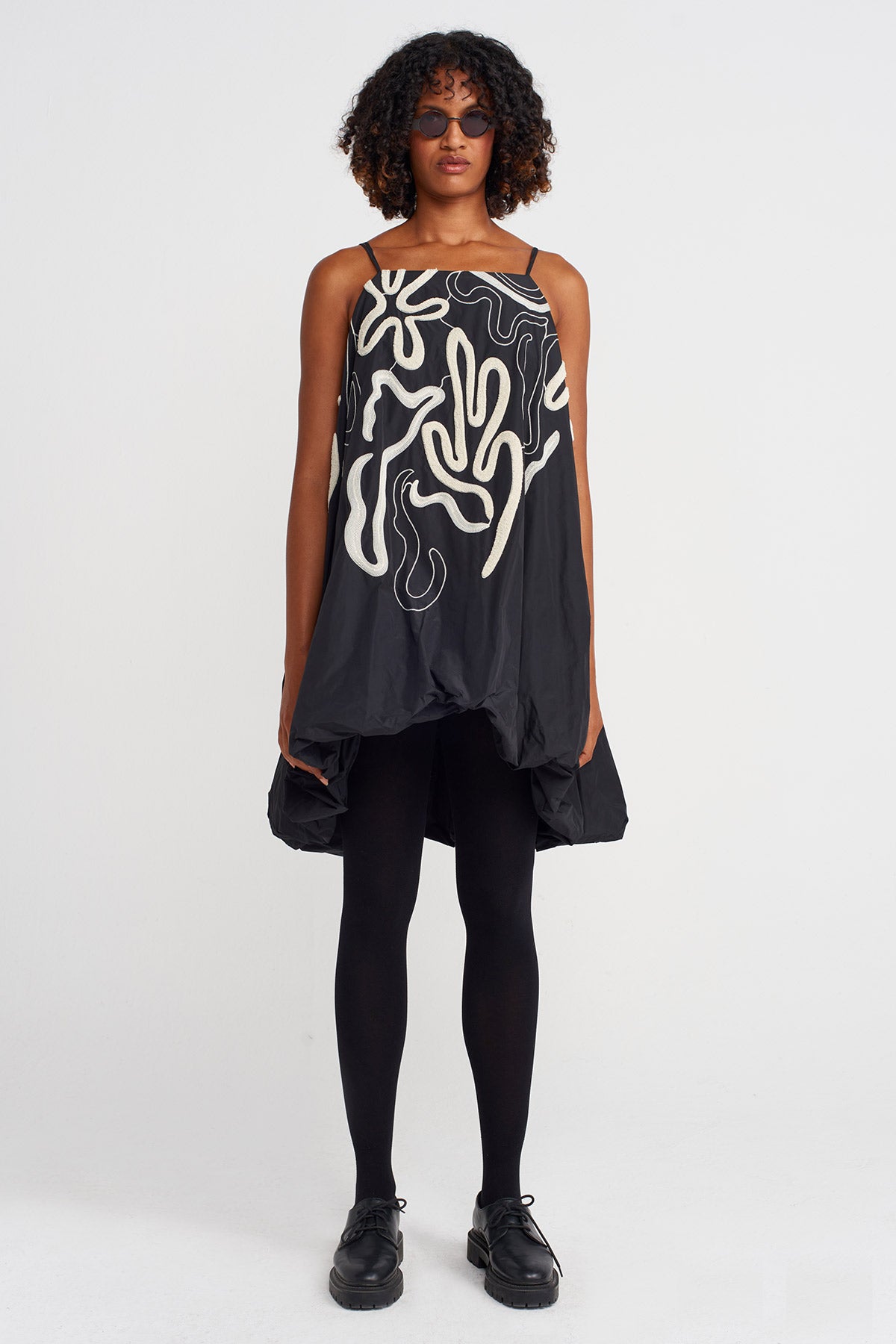 Black-Natur Embroidered Straped Taffeta Balloon Dress-K254014022