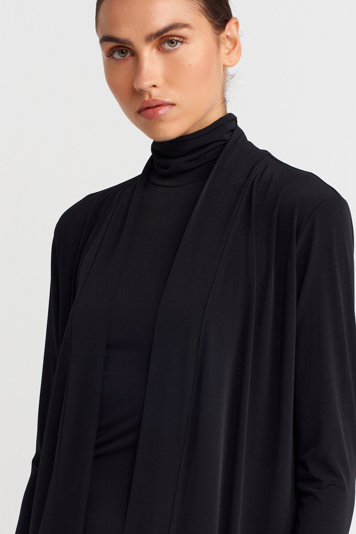 كارديجان جيرسي أسود طويل بفتحة خلفية - K255015104