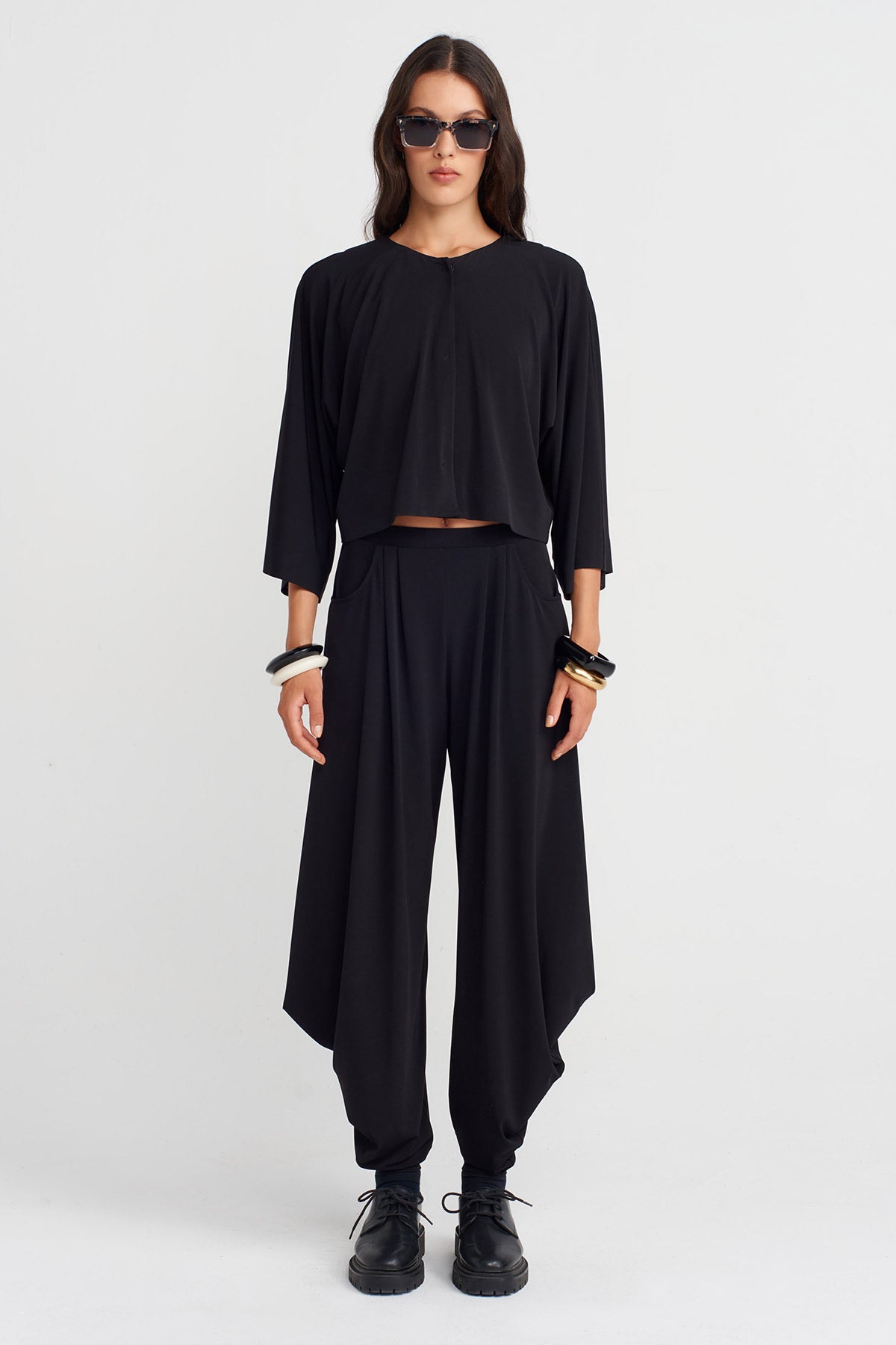 كارديجان جيرسي أسود بإغلاق سريع - K255015106