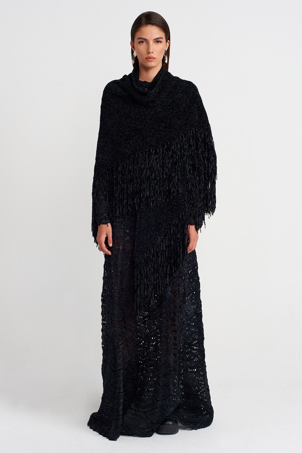 Black Tassel Detailed Knit Shawl-K256016012