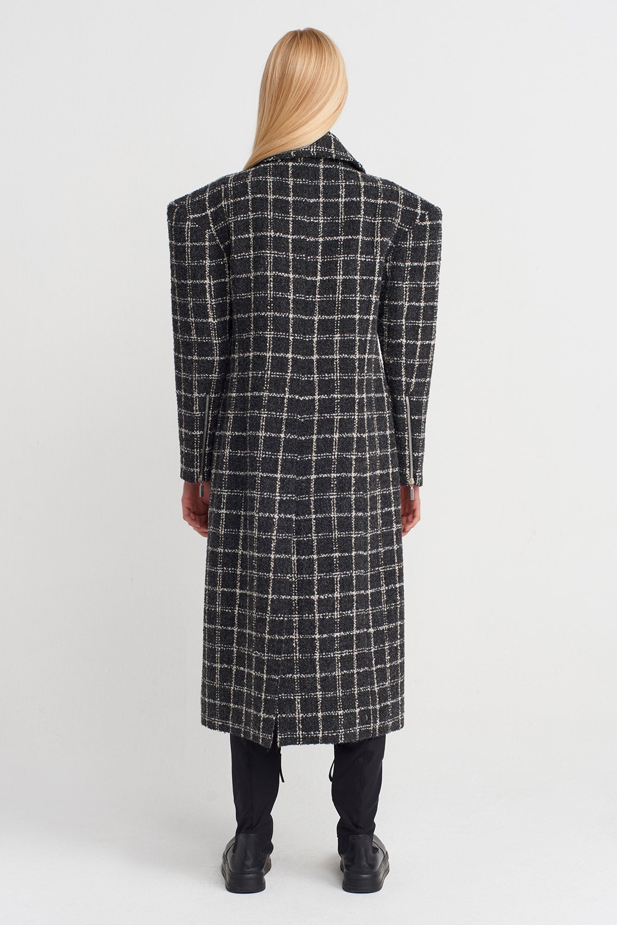 Gri/Beyaz Dik Omuzlu Uzun Kaban-K257017011