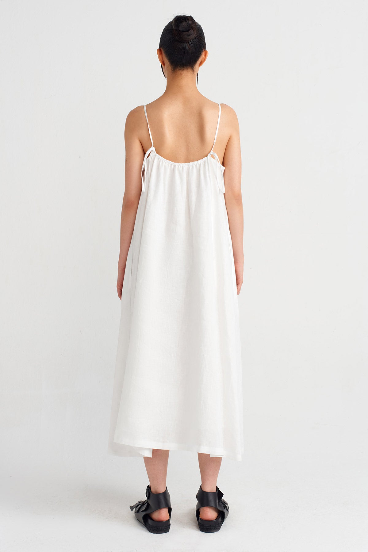 Kırık Beyaz Büzgülü İnce Askılı Keten Elbise-Y244014052