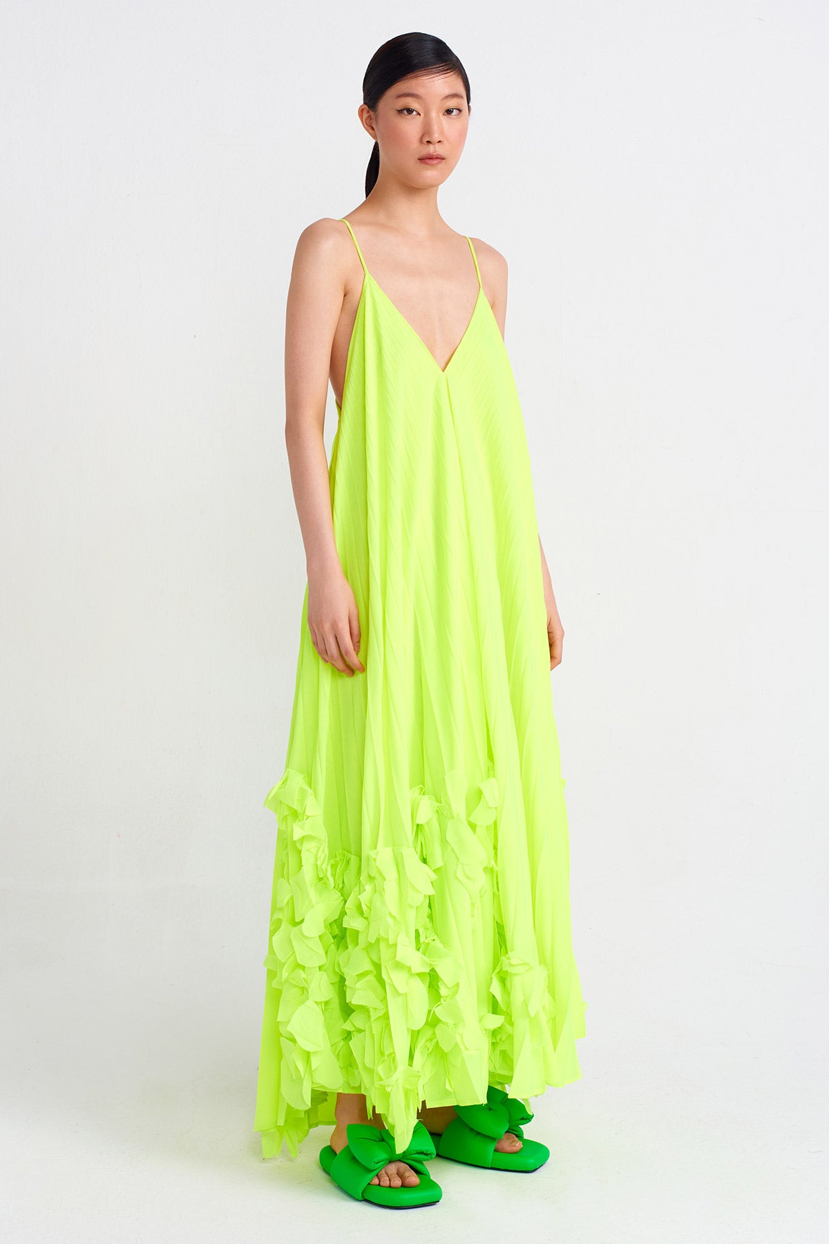 Neon Asit Yeşil Etekleri Çiçek Motifli Plisoley Elbise-Y244014125