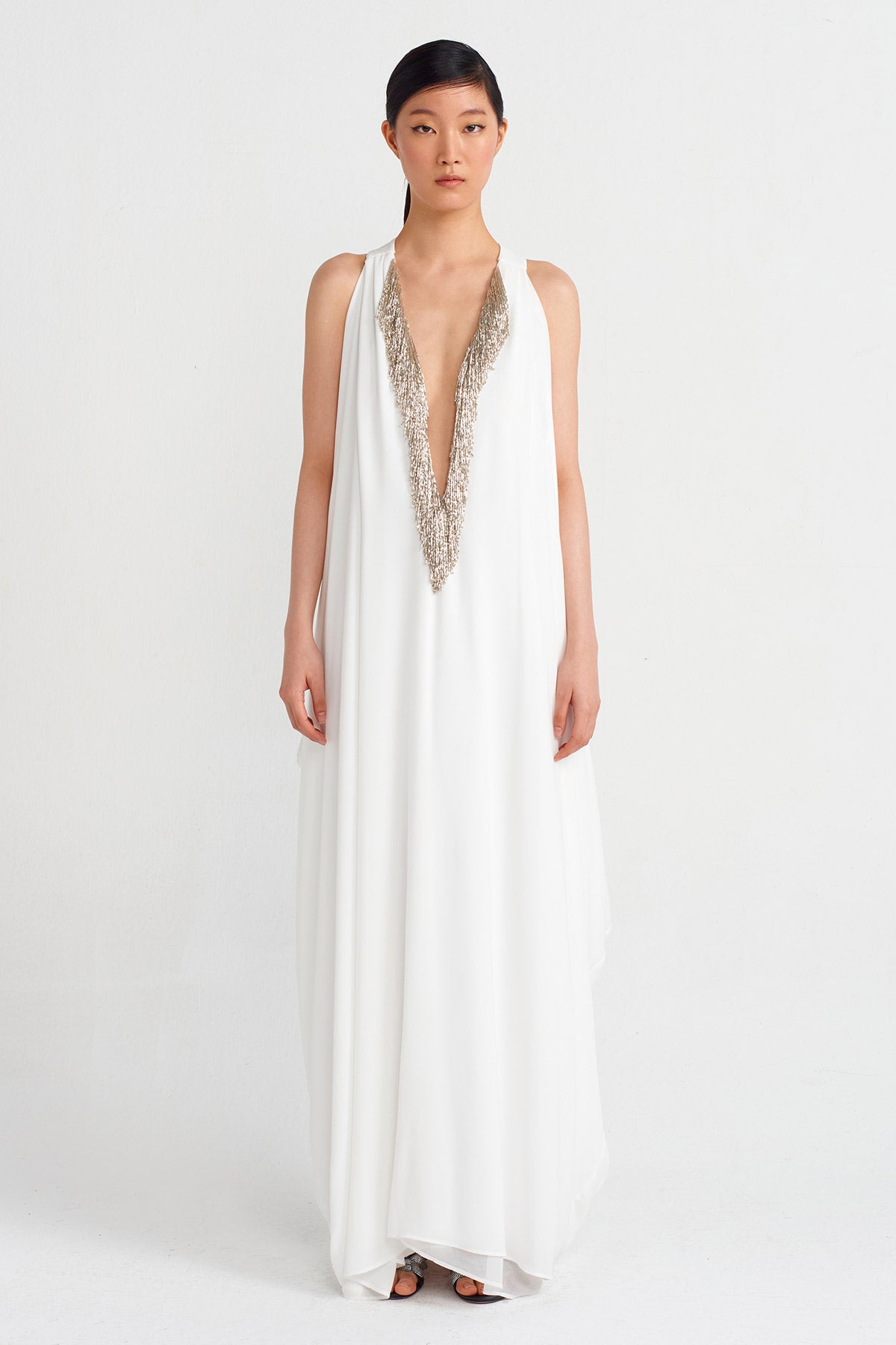 Beyaz / Gümiş V Yaka, İşleme Detaylı Elbise-Y244014141
