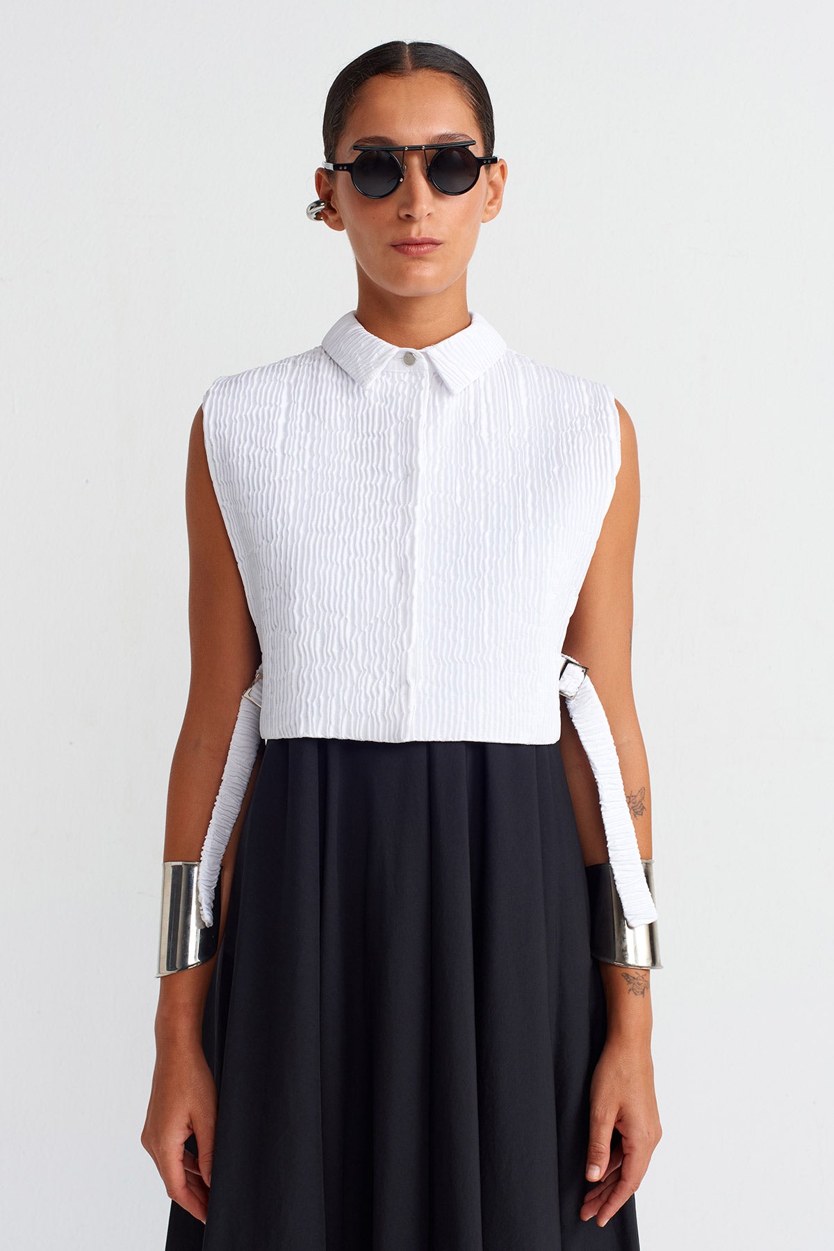 Off White Shirt Collar Embroidered Poplin Blouse-Y251011069
