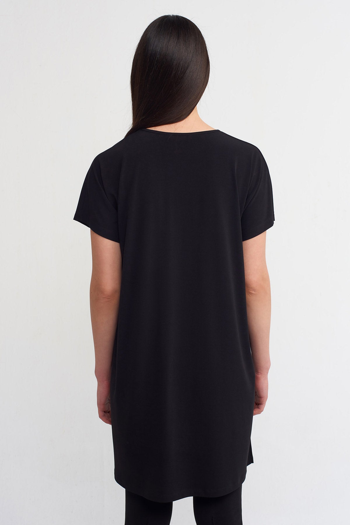 Black Long Back Jersey T-shirt-Y251011122