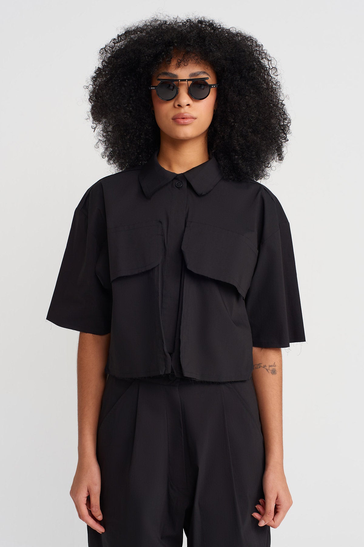 Black Short Poplin Shirt-Y251011131