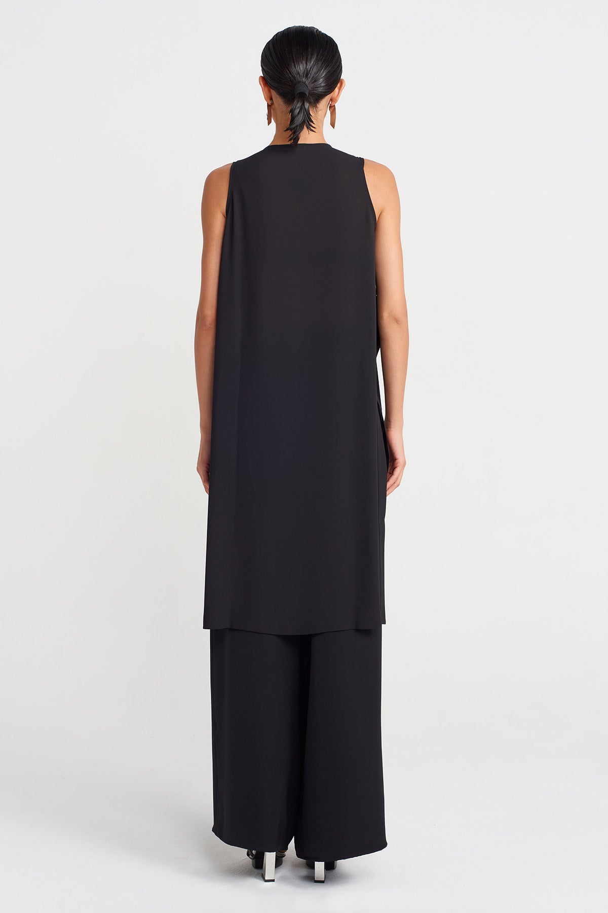 Siyah Yanı Yırtmaçlı Tunik Bluz-Y251011136