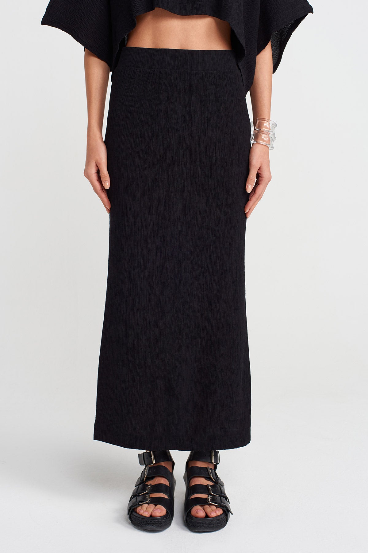 Black Crinkle Midi Skirt-Y252012019