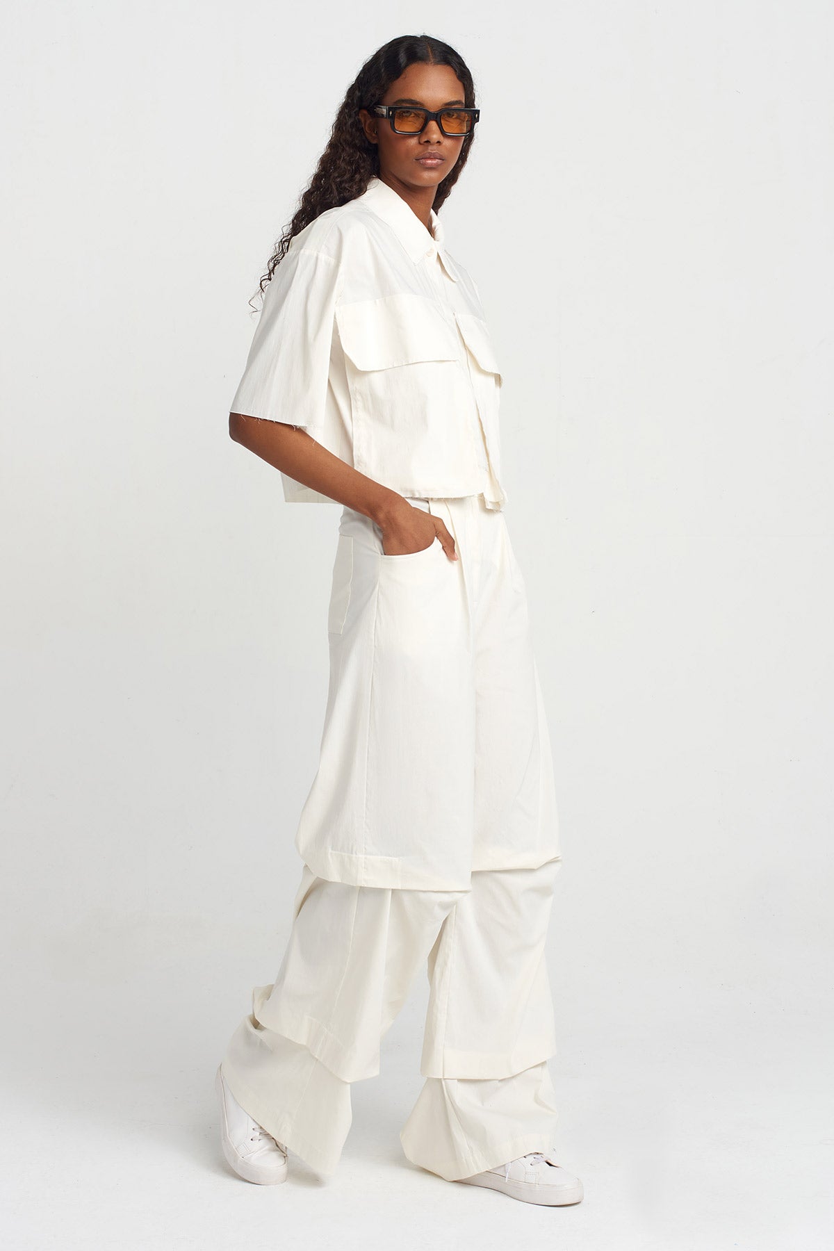 Ecru Stitch Detailed Poplin Trousers-Y253013019
