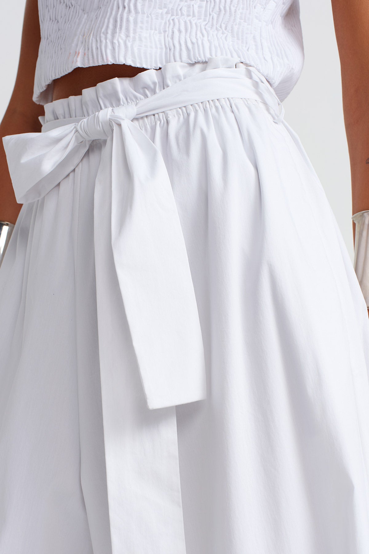 Kırık Beyaz Yüksek Bel Bol Midi Poplin Pantolon-Y253013042