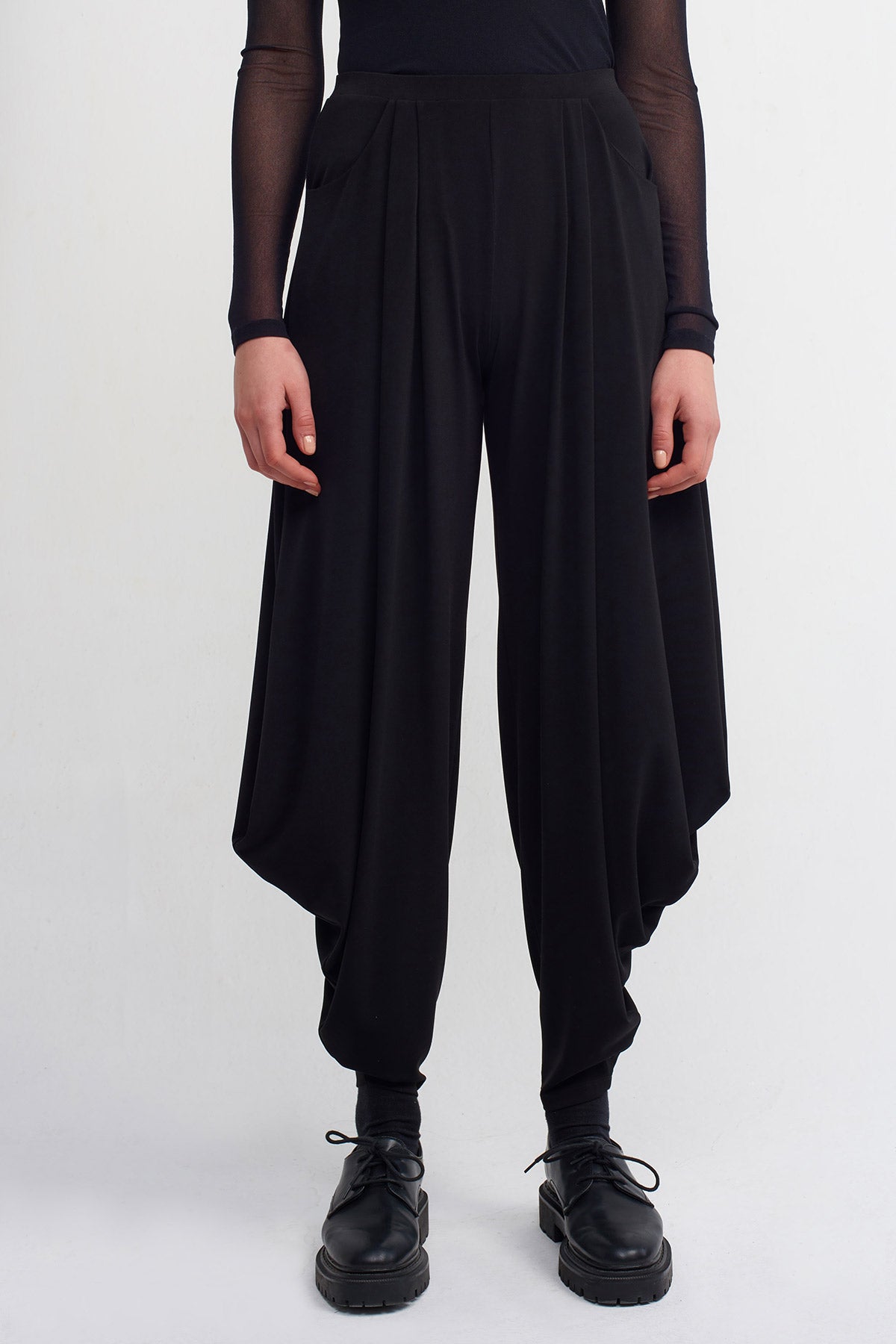 Siyah Drapeli Jarse Pantolon-Y253013075