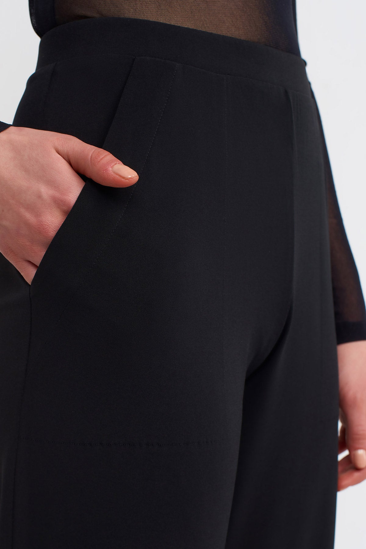 Siyah Cepli Düz Paça Jarse Pantolon-Y253013078