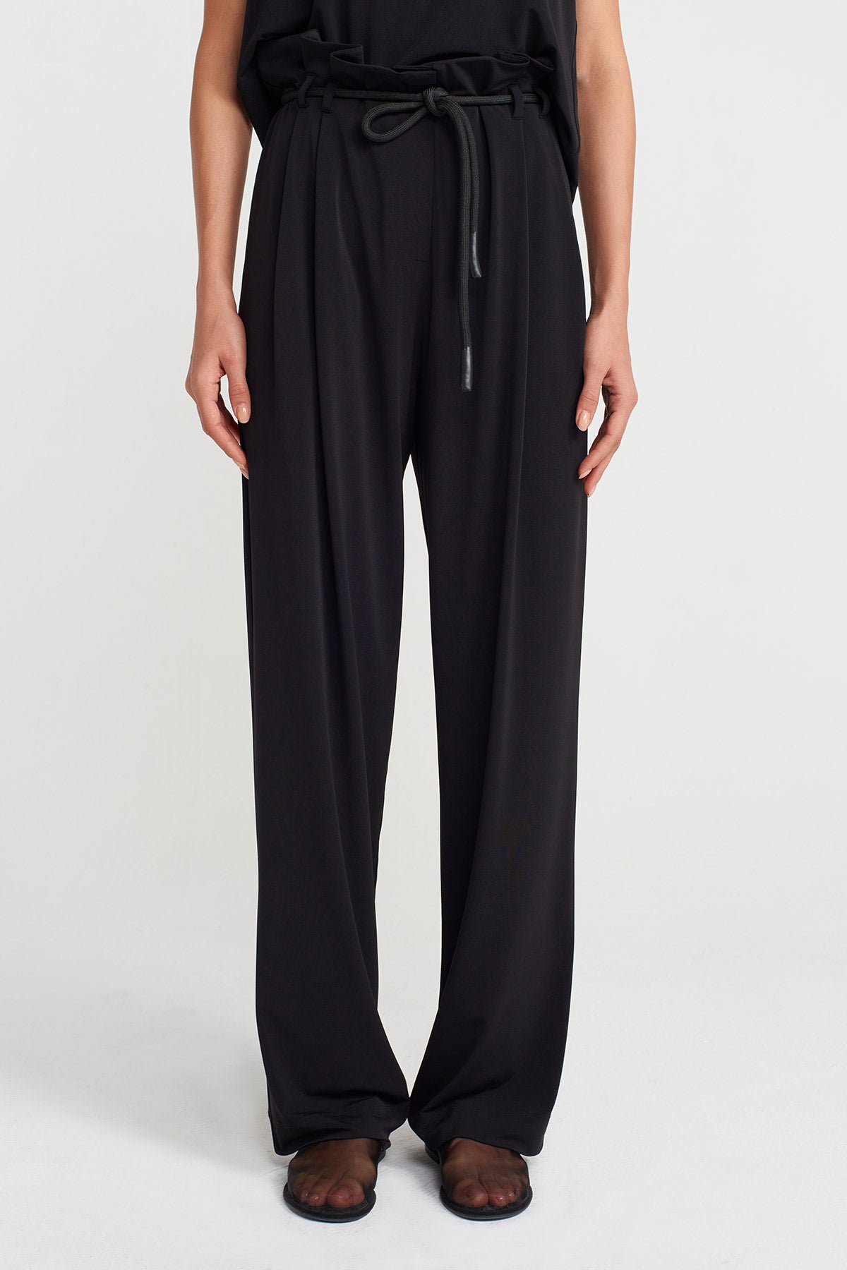 Siyah Bağcıklı Yüksek Bel Jarse Pantolon-Y253013079