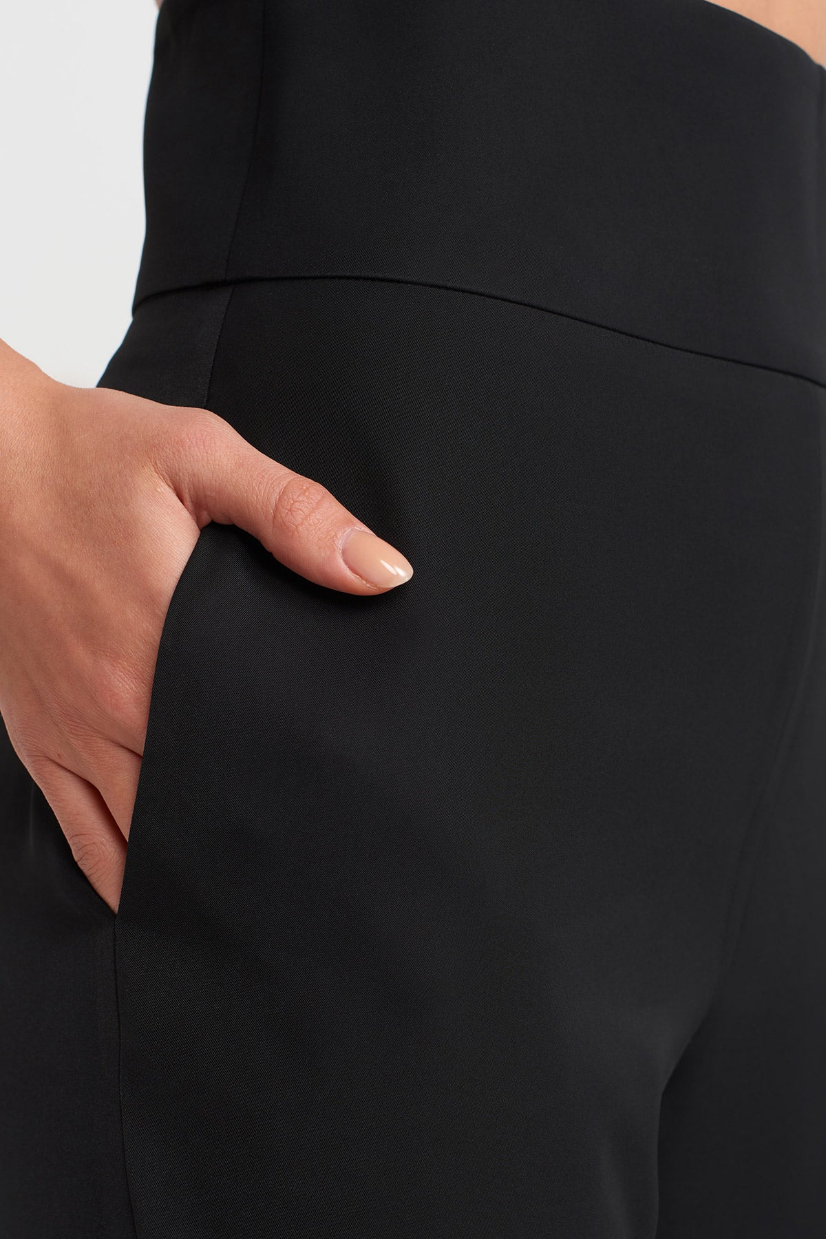 Siyah Yüksek Bel Dar Pantolon-Y253013086