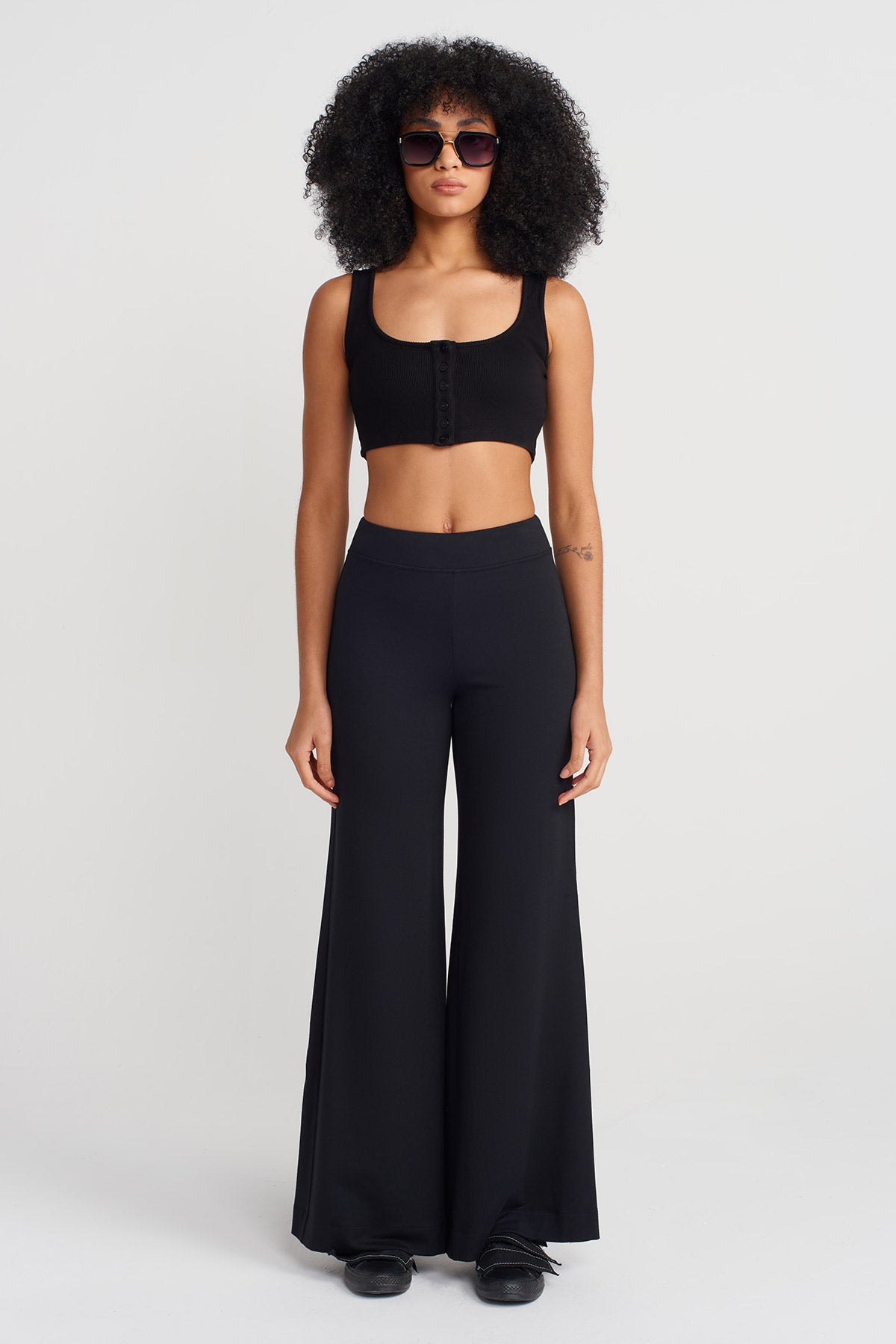 Black Loose Palazzo Pants-Y253013090
