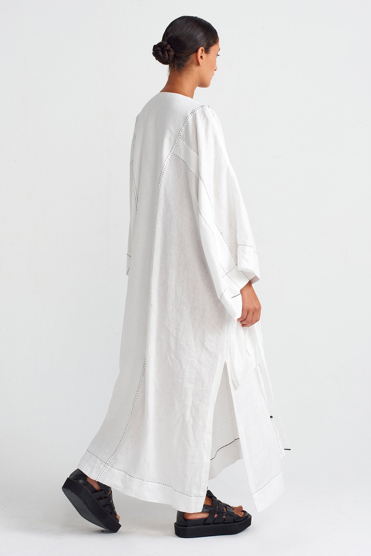 White / Black Contrast Stitched Pocketed Linen Kaftan Dress-Y254014020
