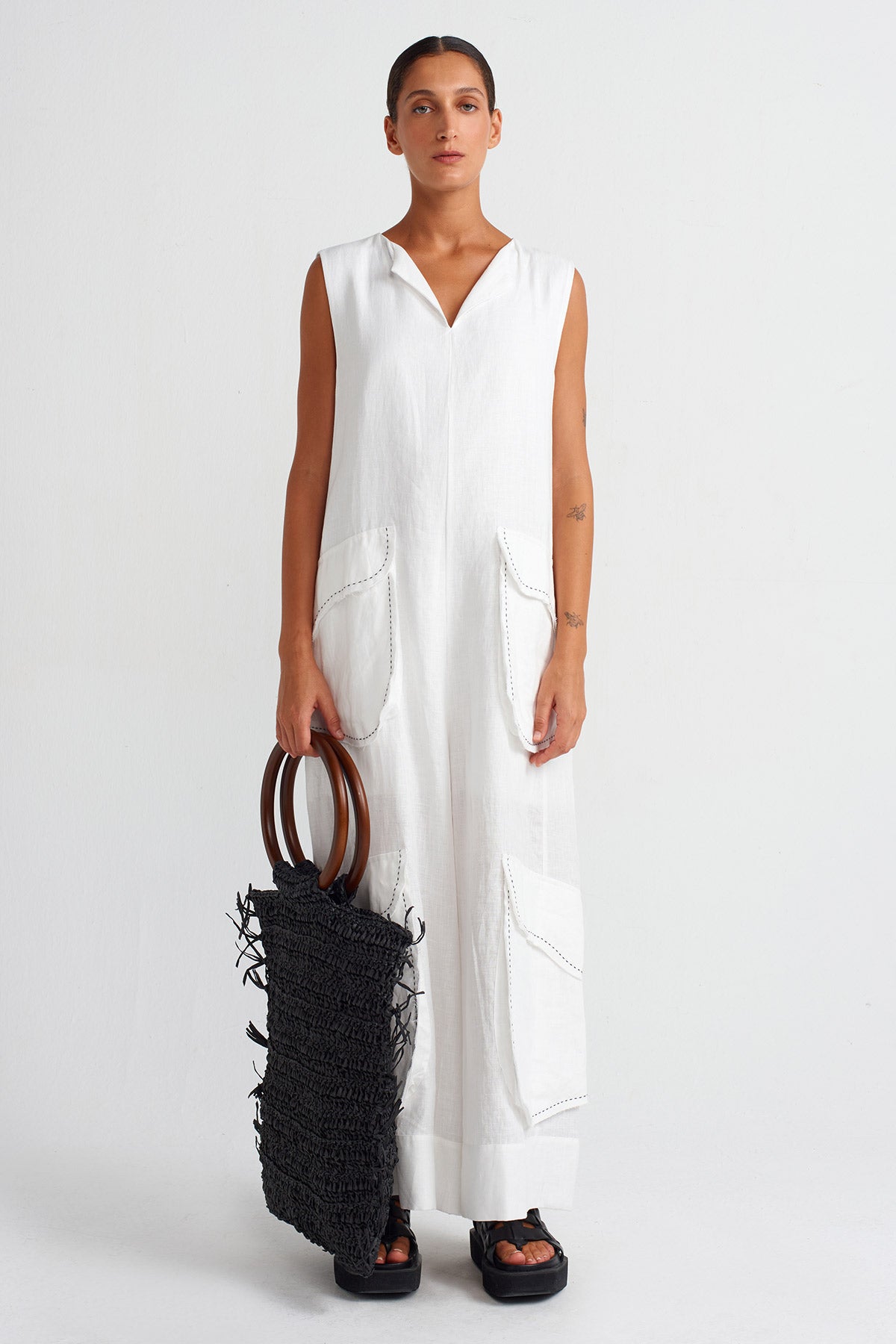 White / Black Contrast Stitched Pocketed Linen Overalls-Y254014022