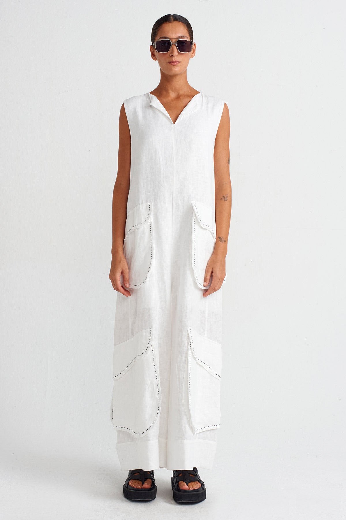 White / Black Contrast Stitched Pocketed Linen Overalls-Y254014022