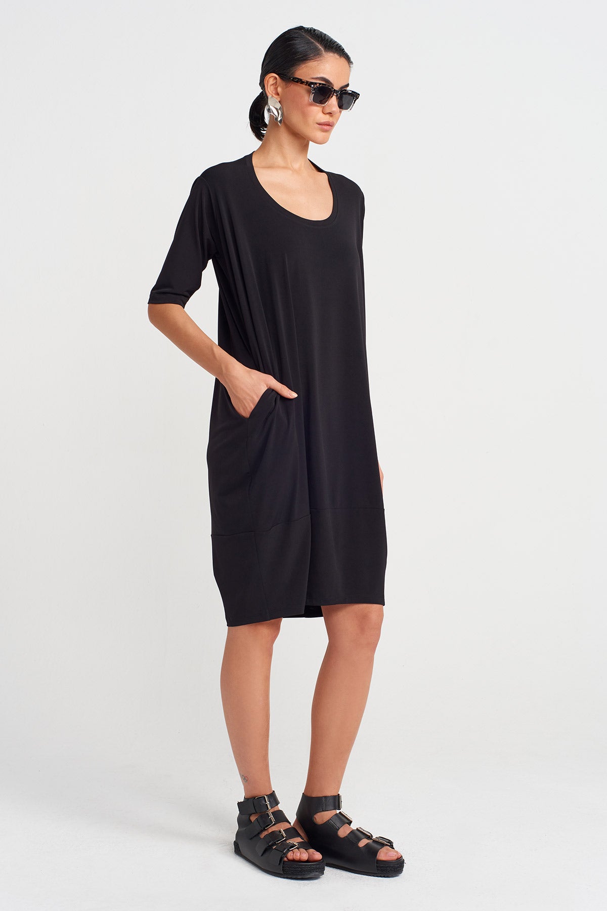 Black Half Sleeve, Pocketed Jersey Dress-Y254014130