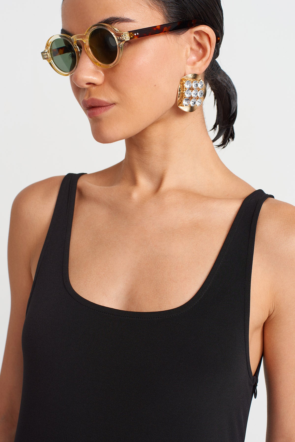 فستان جيرسي أسود سميك بحمالات - Y254014134