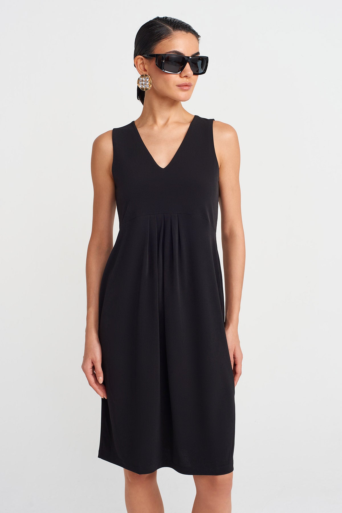 Black V Neck Short Jersey Dress -Y254014135