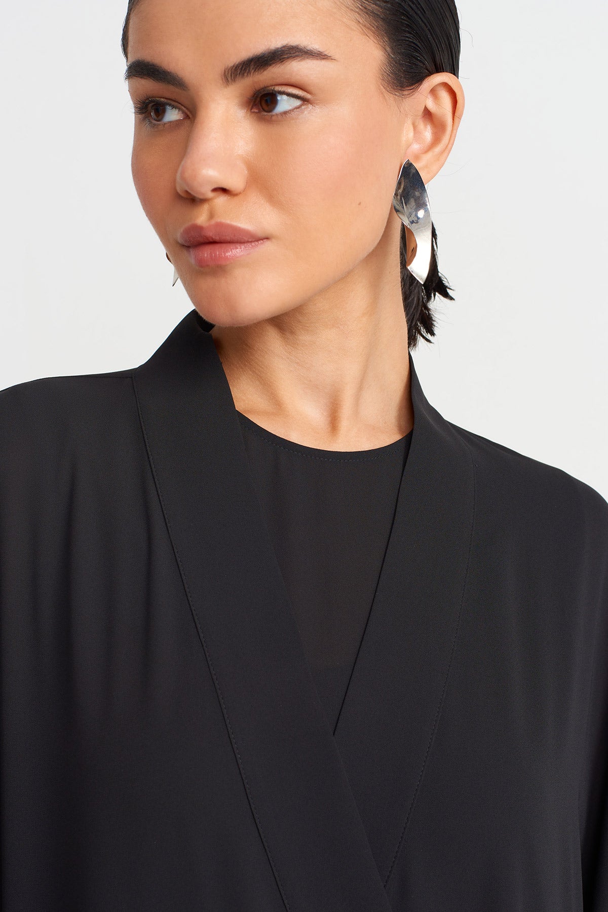 Siyah Yandan Bağlanır Uzun Kimono-Y255015094