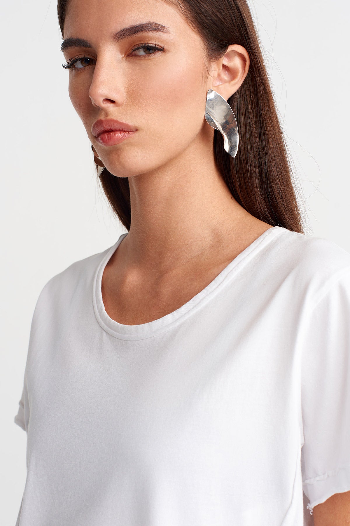 Kırık Beyaz Fermuar Detaylı Asimetrik T-Shirt-Y261011034