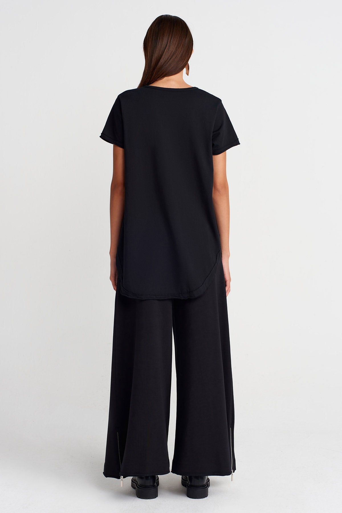 Siyah Fermuar Detaylı Asimetrik T-Shirt-Y261011034