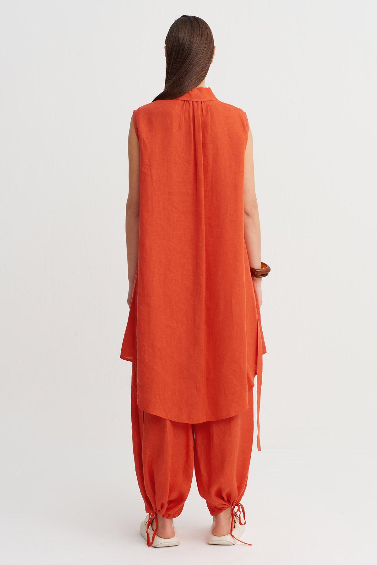 Kırmızı Kolsuz Asimetrik Gömlek-Y261011096