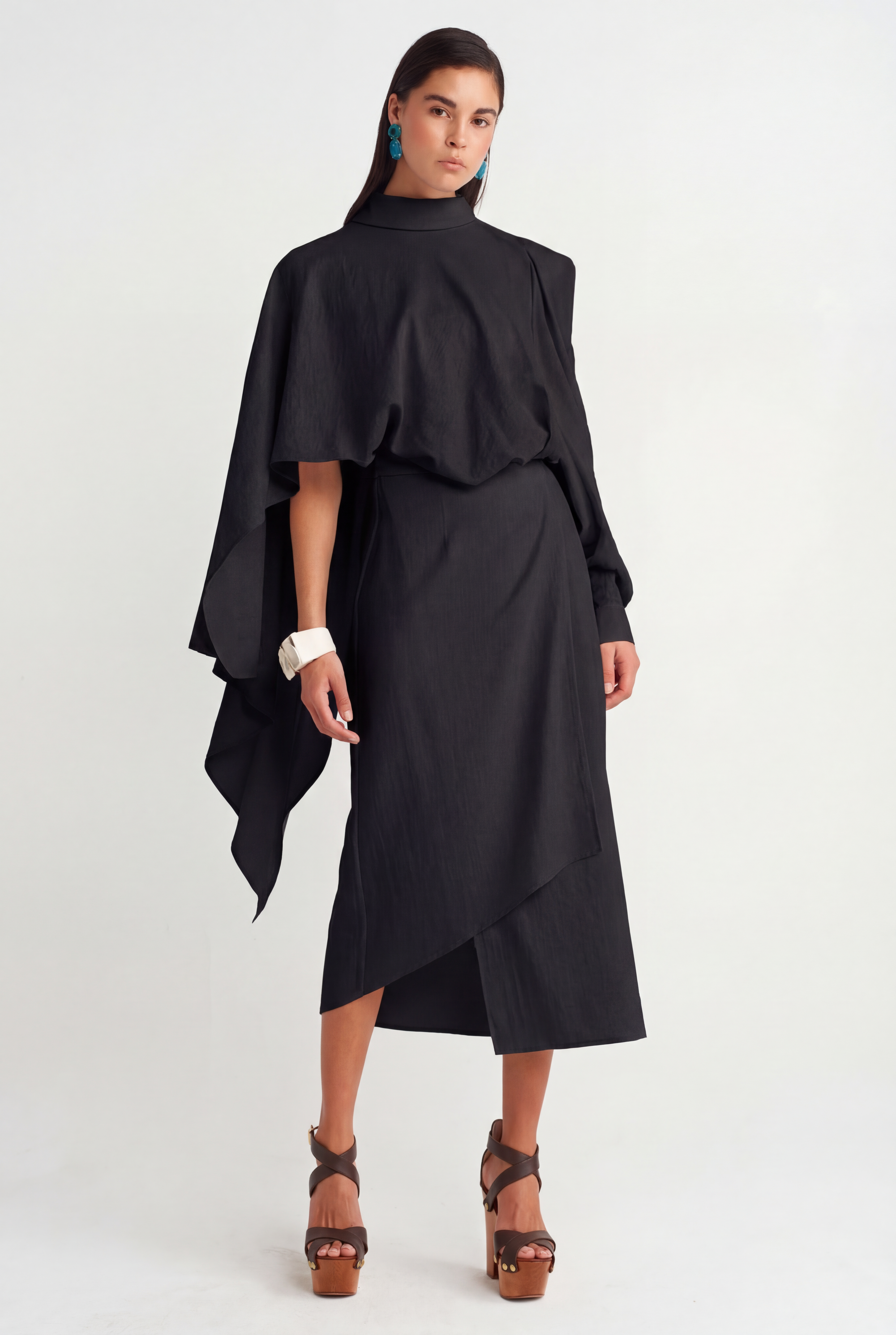 Black Asymmetrical Draped Midi Dress - Y264014011