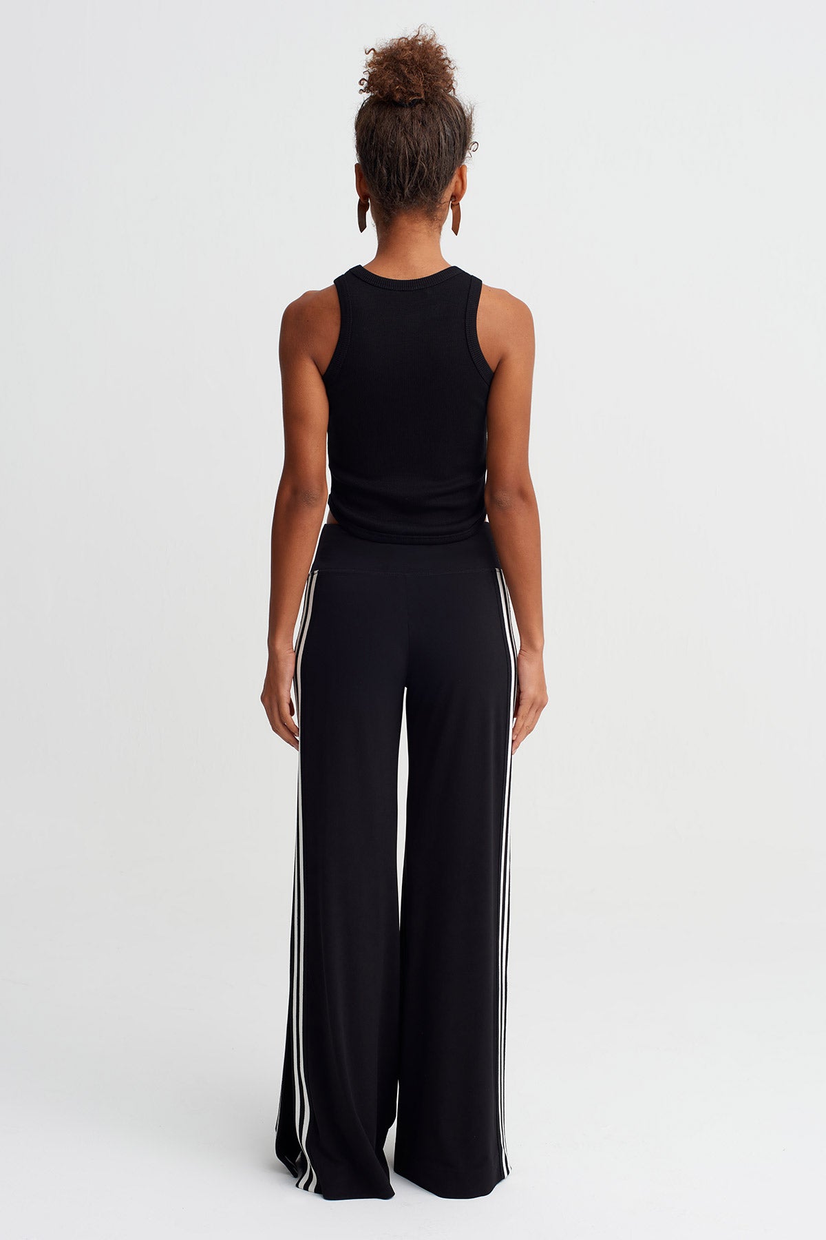 Siyah Şerit Detaylı Jarse Pantolon-Y263013002