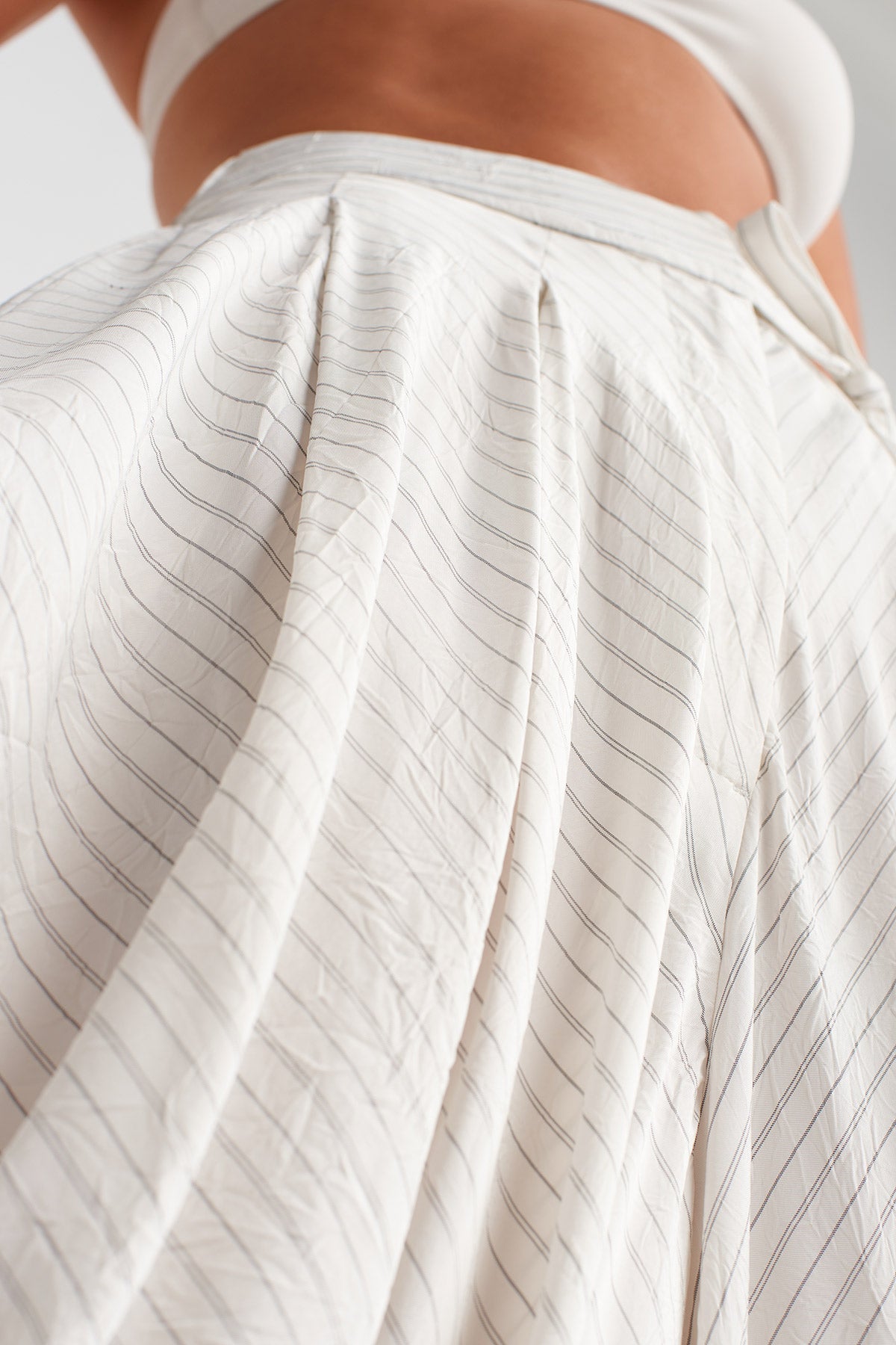 Ekru Asimetrik Drapeli Pantolon-Y263013012