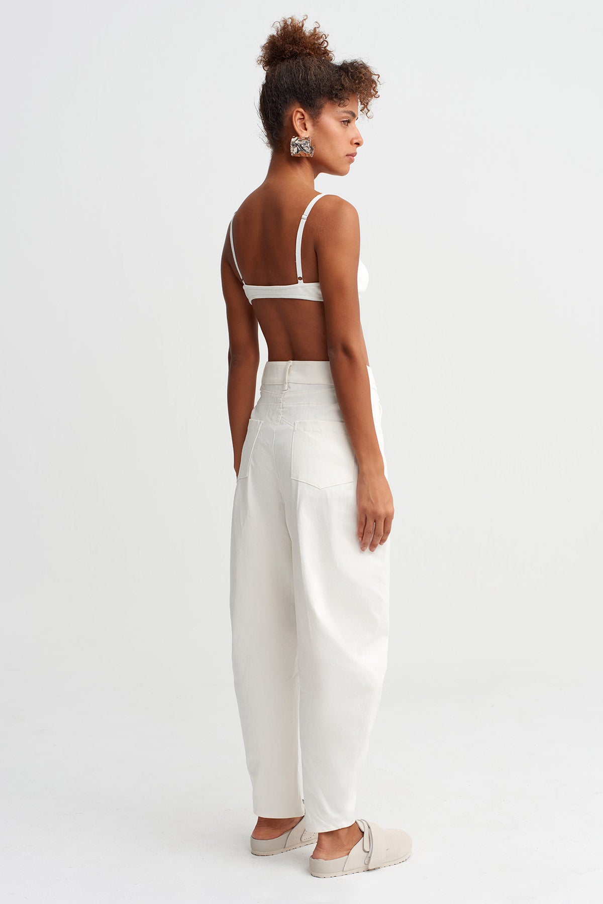 Off-White High-Waisted Straight-Fit Denim Trousers - Y263013019