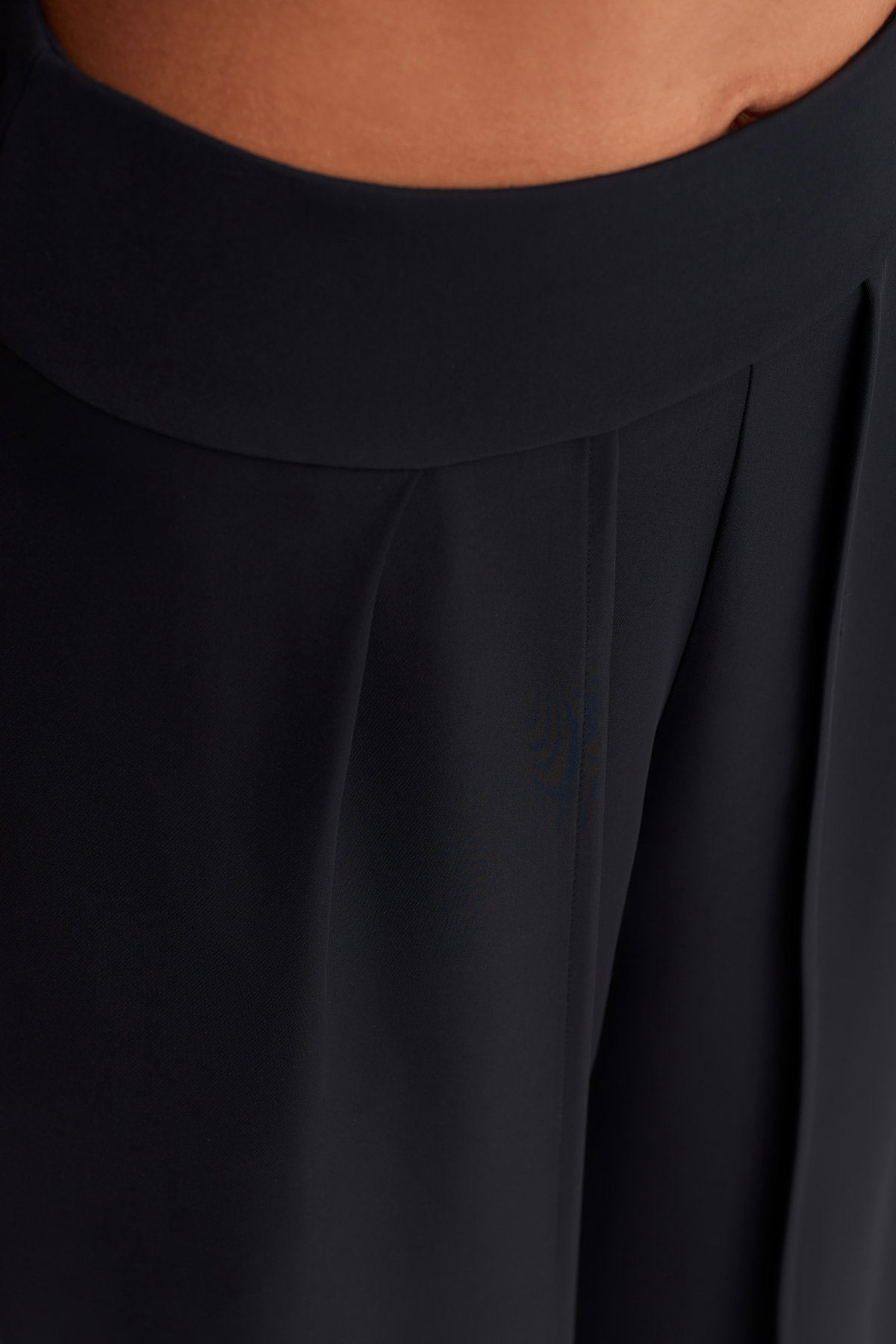 Siyah Yüksek Bel Geniş Paça Pantolon-Y263013020