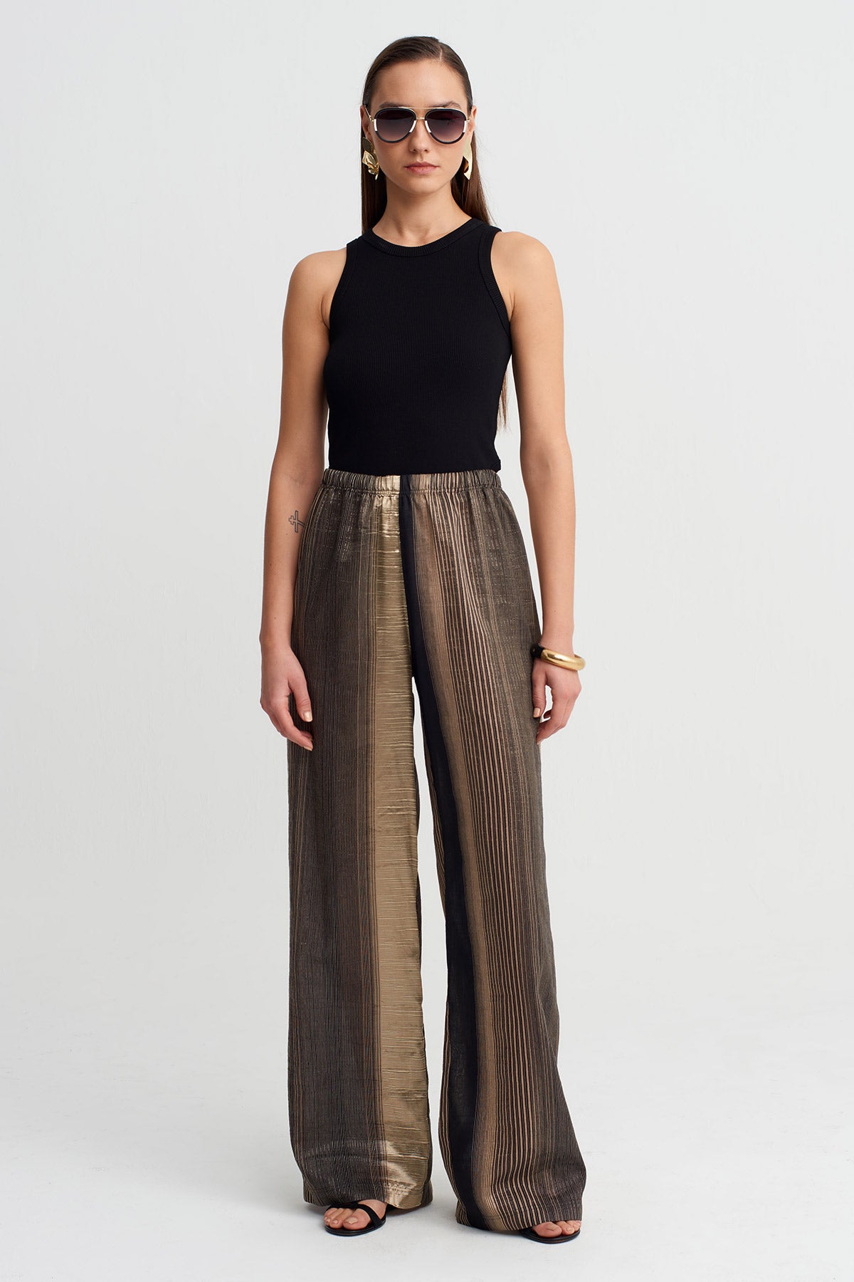 Siyah/Gold Çizgisel Dokulu Geniş Paça Trousers-Y263013036